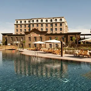 Hotel Portaventura Gold River: Theme Park Access Included